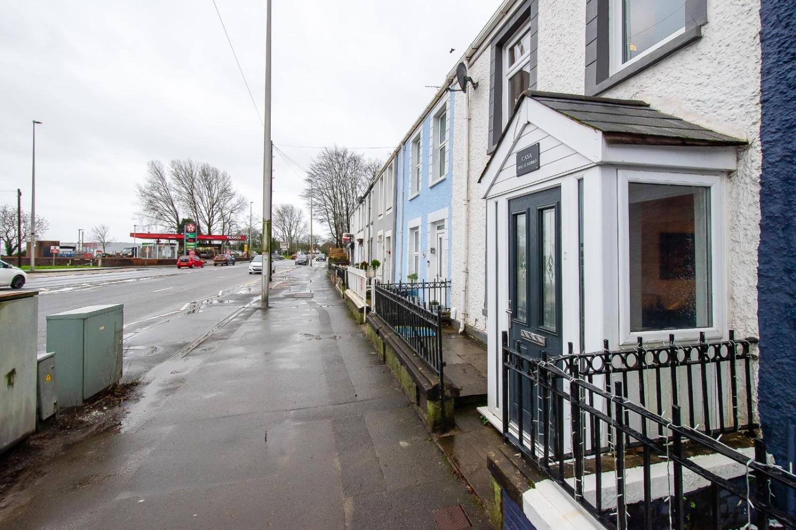 Casa One Hundred - A Beautiful 4 Bed House On The Beach Front Swansea Exterior photo