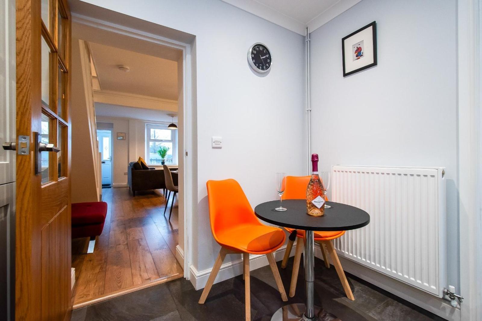 Casa One Hundred - A Beautiful 4 Bed House On The Beach Front Swansea Exterior photo